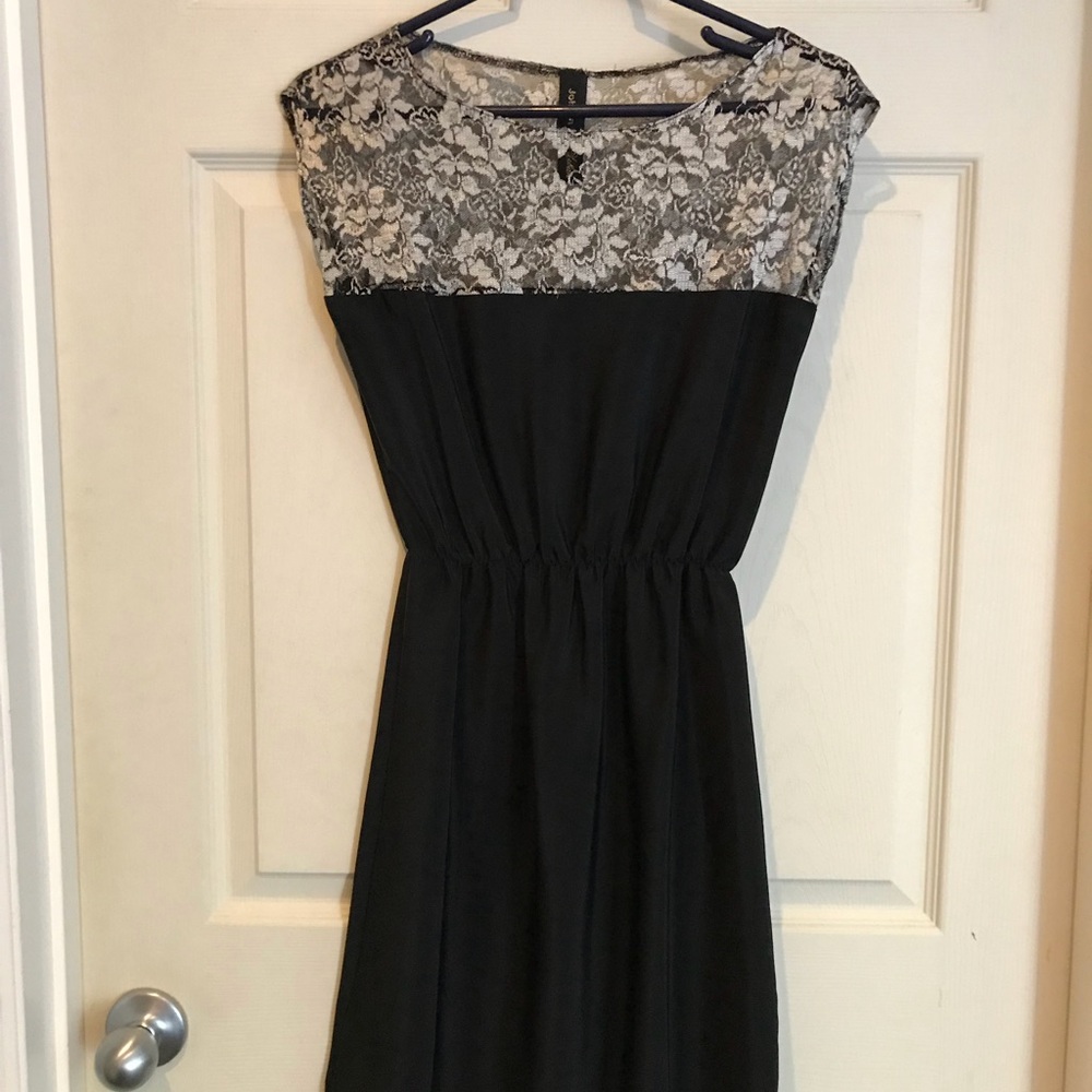 Johann for Urban Midi Dress